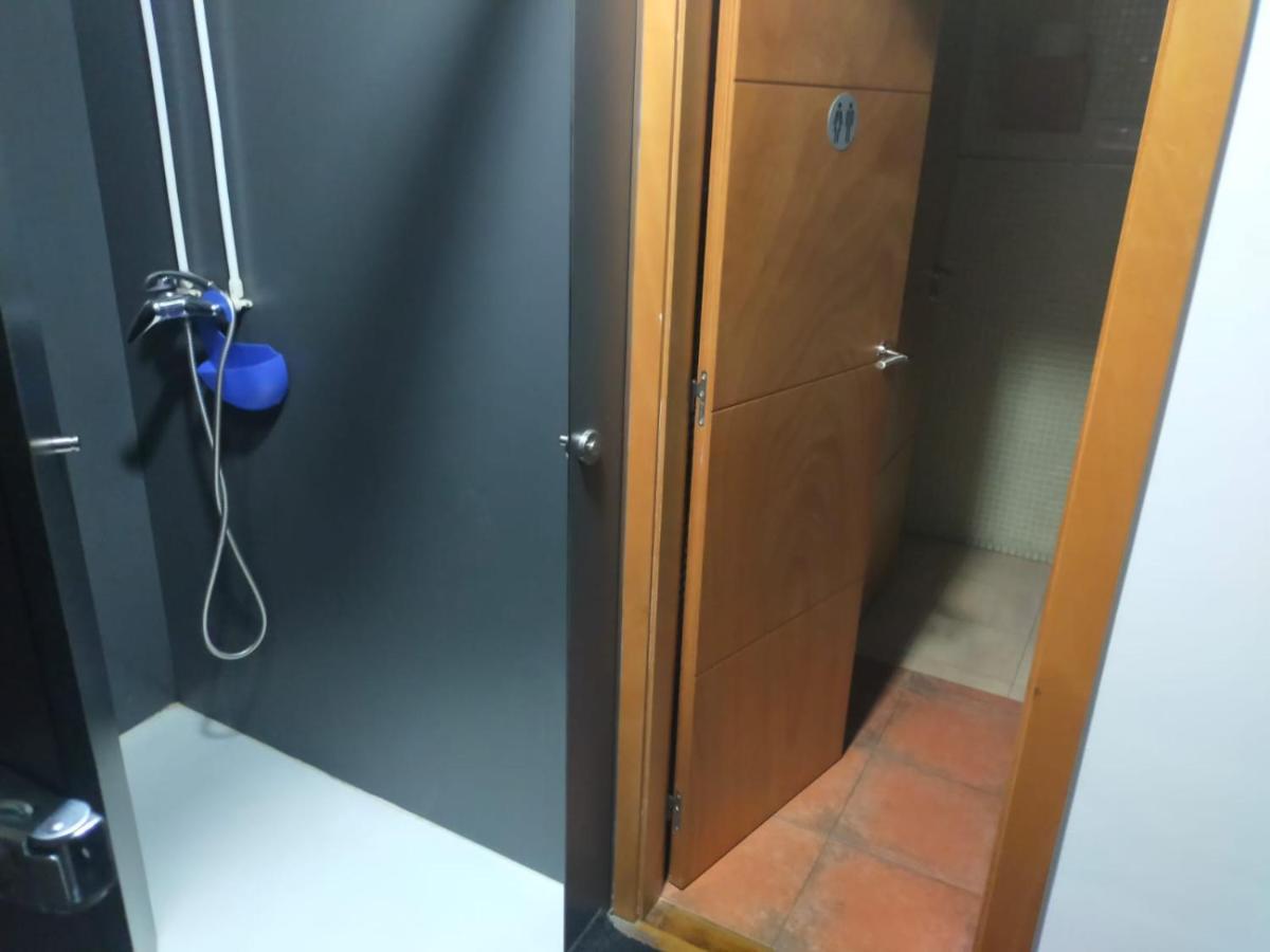 Albergue -Wifi- O Apartamento -No Wifi- Camino Santiago Porrino - En Pleno Centro - City Centre Ngoại thất bức ảnh