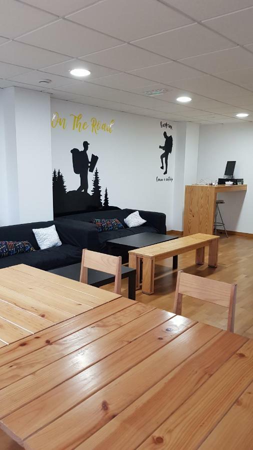 Albergue -Wifi- O Apartamento -No Wifi- Camino Santiago Porrino - En Pleno Centro - City Centre Ngoại thất bức ảnh